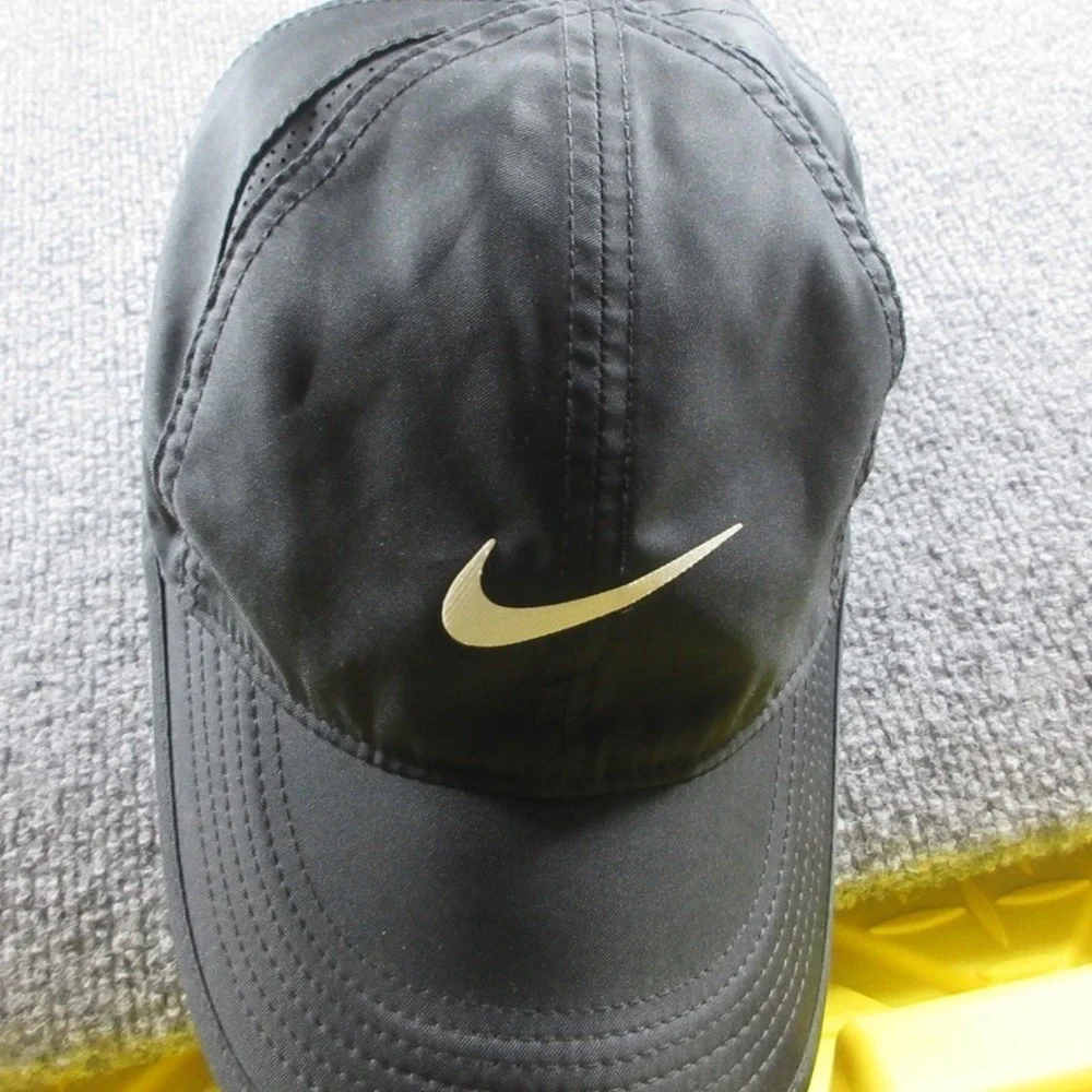 Nike Hat Cap Strap Back Black White Featherlight Golf Golfer Golfing Drifit Mens